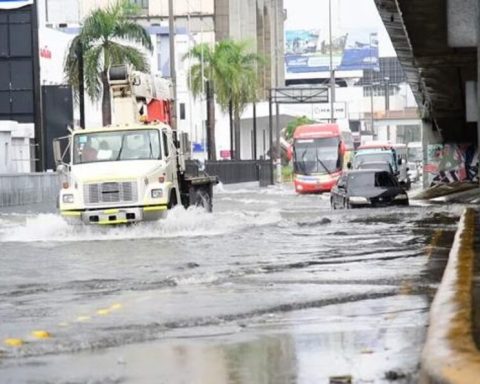 COC 17 provincias en alerta por lluvias