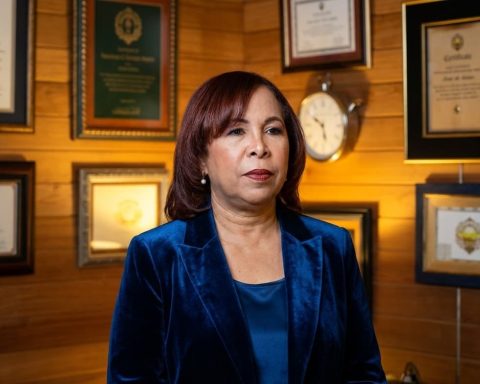 Zoila Puello llora la pérdida de Carlos Batista