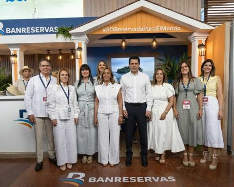 Banreservas impulsa la diversificación del turismo dominicano en DATE 2026