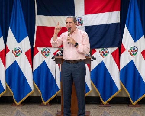 Francisco Javier acusa gobierno: Paquetazo RD$60 Mil MM